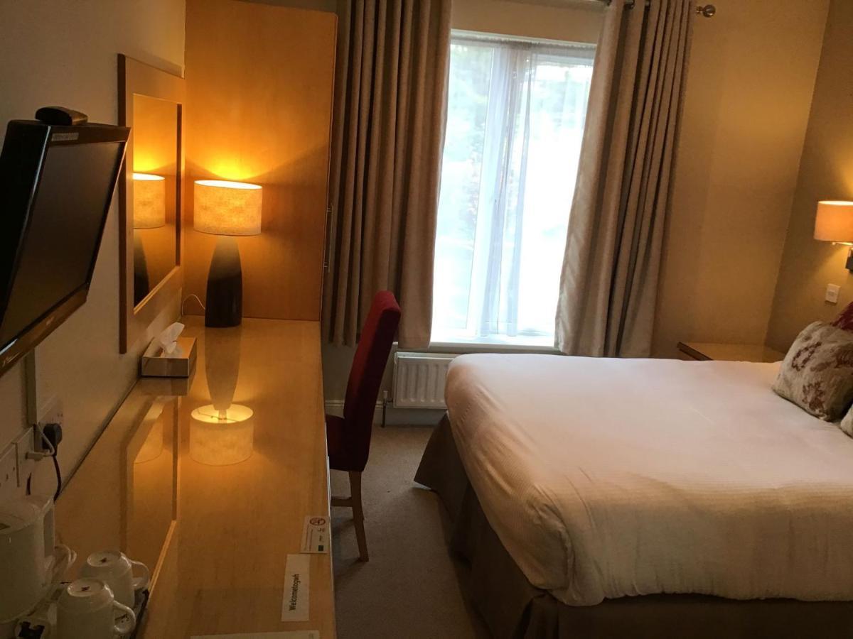 Glenwood House Hotell Carrigaline Exteriör bild